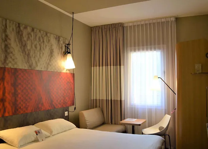 Ibis Hotel 3*