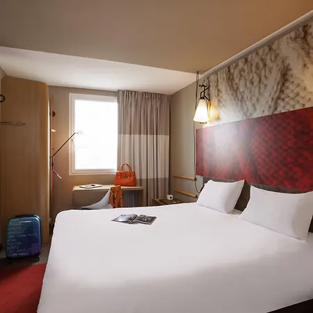 Ibis 3*