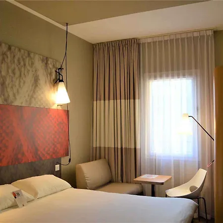 Ibis 3*