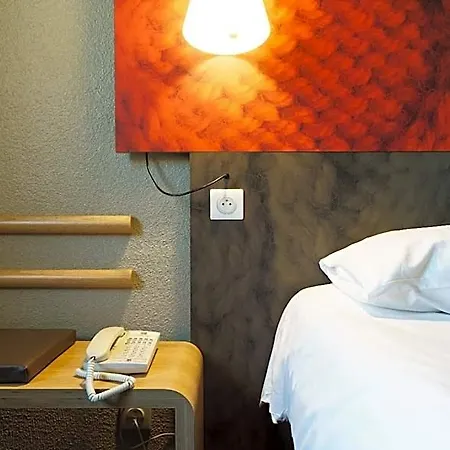 Ibis 3*