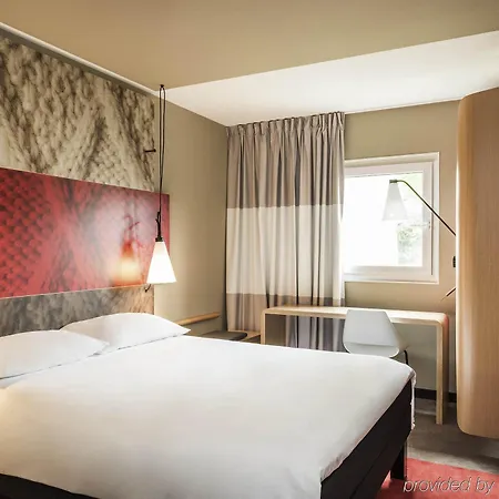 Ibis 3*