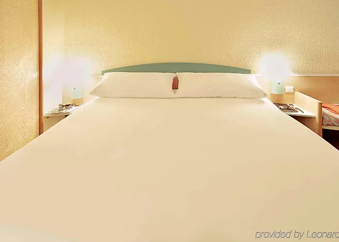 Ibis 3* Ονφλέρ